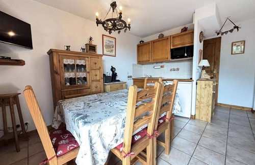 Notre-Dame-de-Bellecombe Apartment | Residence Les Oursons - 3 Rooms for 6 People