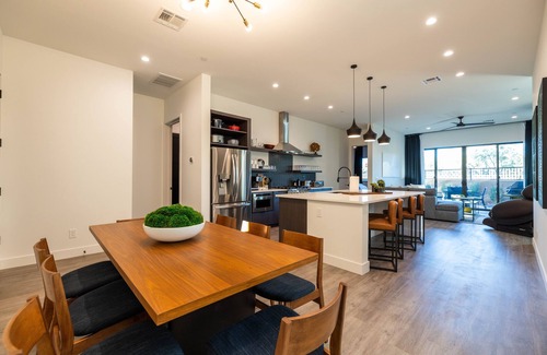 Troon North House | Residence 1: The Villas At Troon North Golf Club 5 Bedroom Townhouse by RedAwning