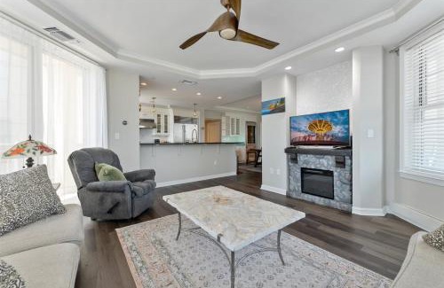Diamond Beach Apartment | Residence 102 At The Grand