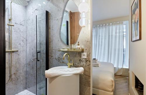 Quartier de la Porte-Saint-Denis Apartment | Residence 2 Apartments Center of Paris by Studio Prestige