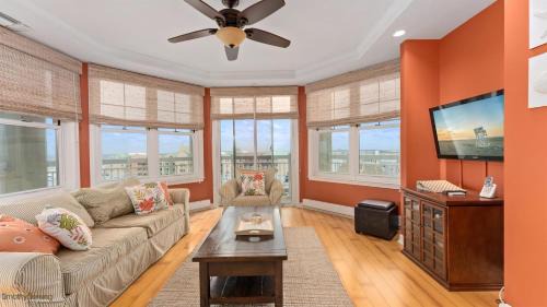 Diamond Beach Apartment | Residence 603 At The Grand