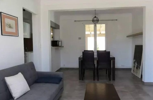 Sainte-Marie-la-Mer Villa | Residence 6avmed11-ste Marie - Single villa direct access to beach and shops 6AVMED11