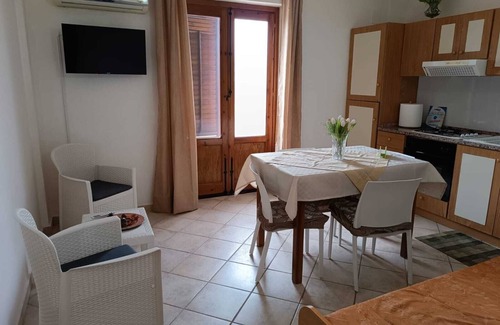 Torre Colonna-sperone Apartment | Residence Altavilla Milicia - Alicudi