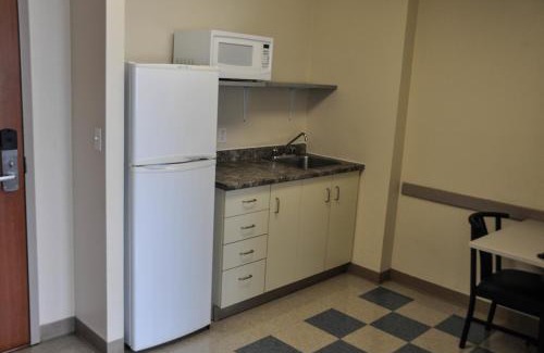 Doon South Apartment | Residence & Conference Centre - Kitchener-Waterloo