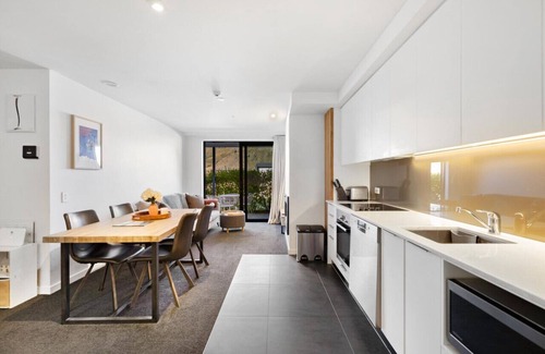 Arthur's Point Apartment | Residence Du Parc 5 at the base of Coronet Peak
