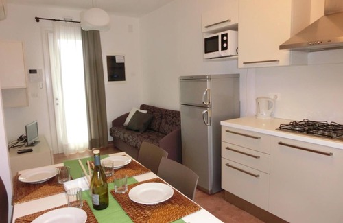 Bibione Lido del Sole Apartment | Residence Evanike four-room apartment Tipo D2S Retro for 9 people