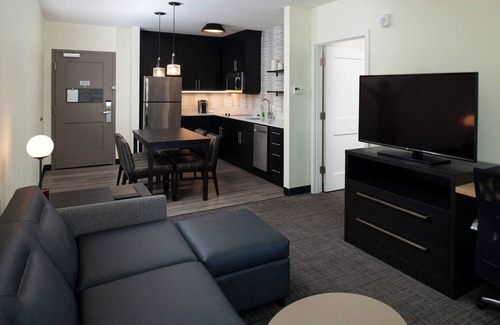 Greenacres Hotel | Residence Inn by Marriott Bakersfield West