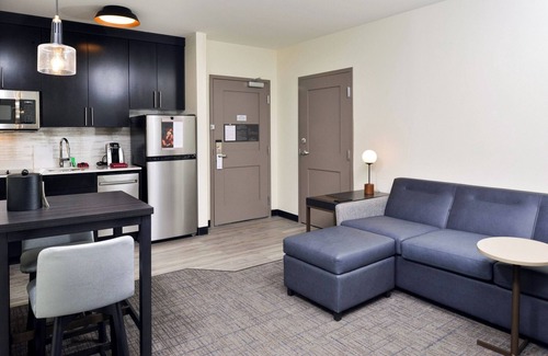 Greenacres Hotel | Residence Inn by Marriott Bakersfield West