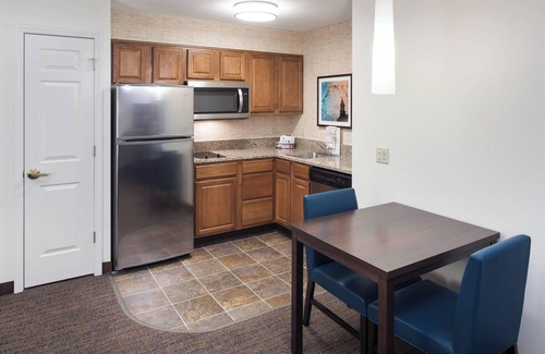 Country Club Plaza Area Hotel | Residence Inn by Marriott Kansas City Country Club Plaza