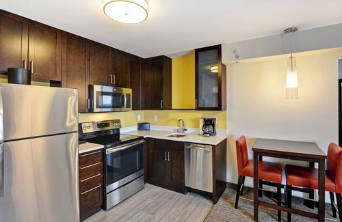Glendale Hotel | Residence Inn by Marriott Milwaukee North/Glendale