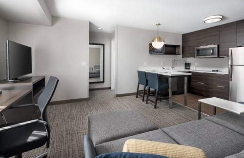 Glendale Hotel | Residence Inn by Marriott Milwaukee North/Glendale