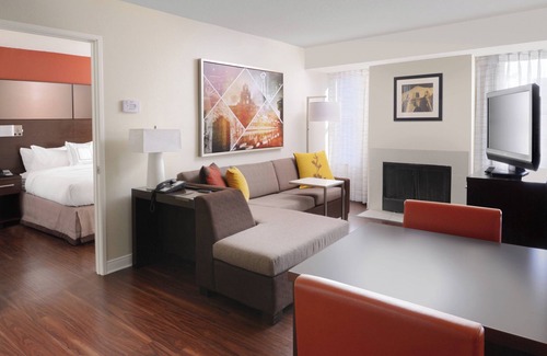 Oak Park - Northwood Hotel | Residence Inn By Marriott San Antonio Airport/Alamo Heights