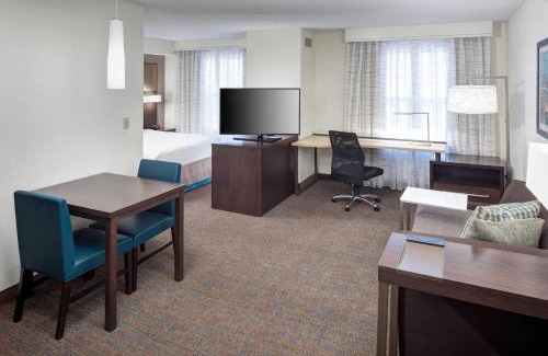 Country Club Plaza Area Hotel | Residence Inn Kansas City Country Club Plaza