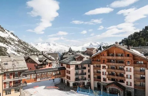 Arc-1950 Apartment | Residence Les Arcs 1950 The Village - Prestige 2 bedroom apartment (6 people)