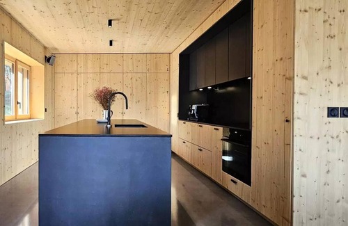 Saint-Sorlin-d'Arves Ski Chalet | Residence Le Pré - Chalet new village heart for 14 people with piste view