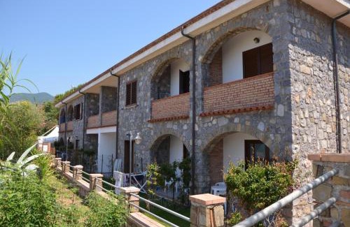 Marina di Pisciotta Apartment | Residence Le Palme - Appartamenti sul mare - Spiaggia tra Palinuro e Caprioli