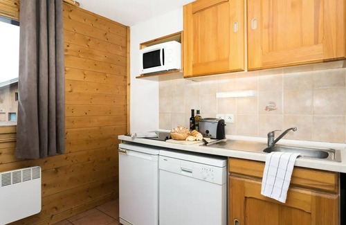 Plagne Soleil Apartment | Residence Les Chalets et Lodges des Alpages - 3 Rooms 8 People