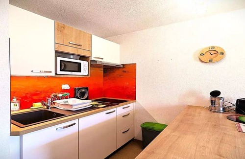 Vallouise-Pelvoux Apartment | Residence Les Cytises - Pleasant T2 mountain view 4/6 persons