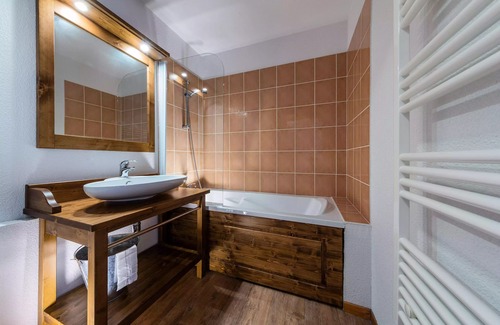 Abries Apartment | Residence Les Balcons du Viso - 3 room Duplex apartment 6/8 people