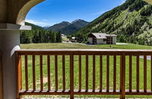 Arvieux Apartment | Residence Les Granges d'Arvieux ** - 2 rooms 4/6 people Coin Montagne - PRM
