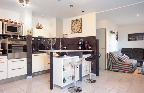 Les Baumettes Apartment | Residence "Les Terrasses Des Calanques" with Private Terrace, Private Whirlpool & Wi-Fi