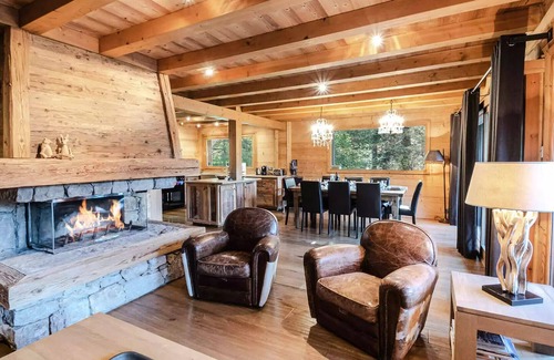 Les Tines Ski Chalet | Residence Peyrlaz - Chalets for 12 People
