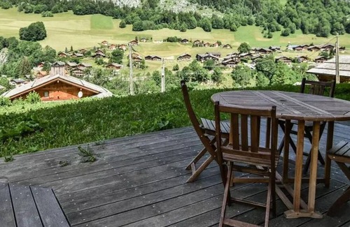 Le Chinaillon Apartment | Residence Refuge Des Outalays B - Refuge B1, beautiful apartment for 5 people, 2 bedrooms, terrace close to slopes!