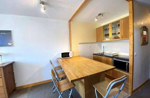 Val-Thorens Apartment | Residence Roc De Peclet 1 - VAL THORENS location: Studio for 4 next to the slopes