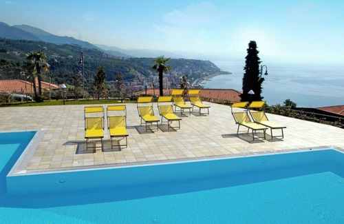 Cogoleto Apartment | Residence Villa Beuca Cogoleto Two-room Apartment 4 Pax