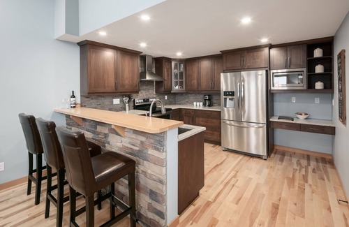 East Kootenay House | Residences 3 Bedroom Findlay Condo: Unit 08