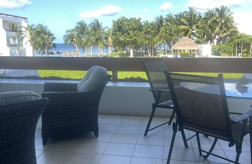 Costa Maya Condo | Residencias Reef- Beach & Pool Front. Private Condo. Large 3 King Bedroom