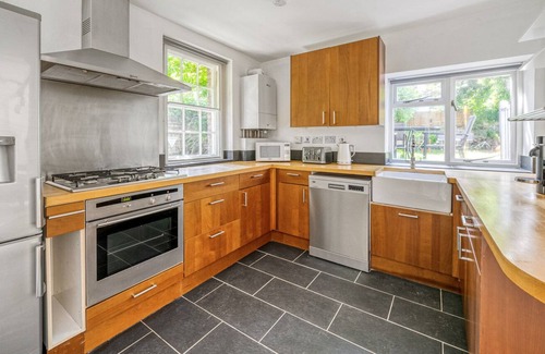 Cantelowes Apartment | Residential Quiet Camden / Kentish Town 2BR, 8 min to st., by Blueground
