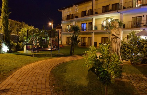 Riva del Garda House | Residenza Le Due Torri Apartments
