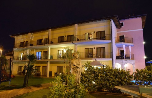 Riva del Garda House | Residenza Le Due Torri Apartments
