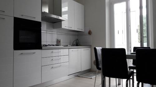 Vado Ligure Apartment | Residenza Lux fronte mare