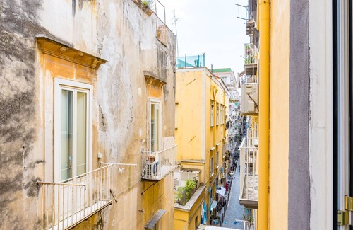 Montecalvario Apartment | Residenza Storica Dante by Wonderful Italy