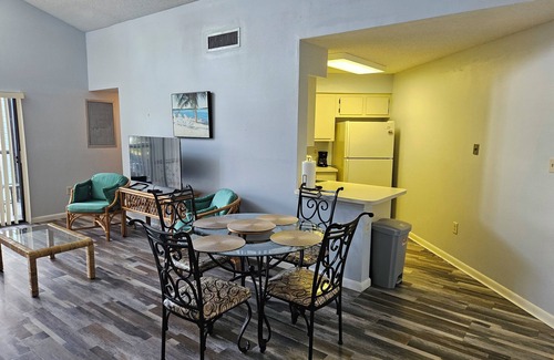 Ventura Condo | Resort 2-bedroom condo in amazing Orlando with fitness room, WiFi, AC,
