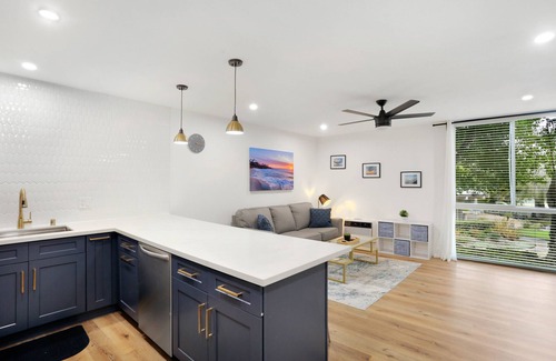 Point Loma Heights Condo | Resort Amenities - 1BR - SeaWorld - Parking - W/D