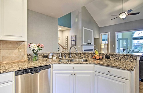 Ocean View House | Resort Amenities & Screened Porch: Ocean View Home