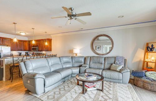 Osage Beach Apartment | Resort Perks and Porch Central Lands End Condo!