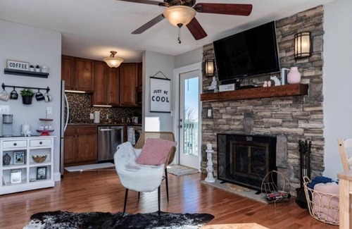 Banner Elk Condo | Resort Pool-Hot Tub-Gym | W/D in unit | 6 ppl