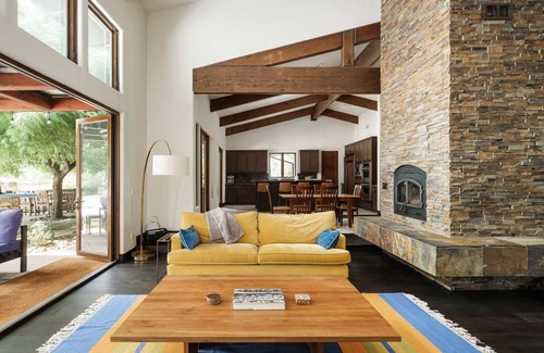 Lake Hodges House | Resort-Style 5 BR Retreat in Lake Hodges W Pool, Jacuzzi, Grill, Volleyball Cour