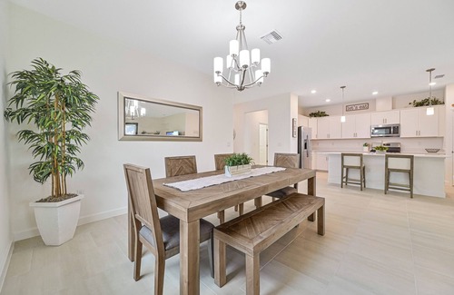 Estero House | Resort Style Amenities - 4 bedroom, 3 bath home - 30 min to beaches.
