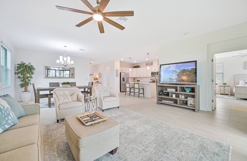 Estero House | Resort Style Amenities - 4 bedroom, 3 bath home - 30 min to beaches.