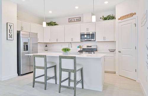 Estero House | Resort Style Amenities - 4 bedroom, 3 bath home - 30 min to beaches.