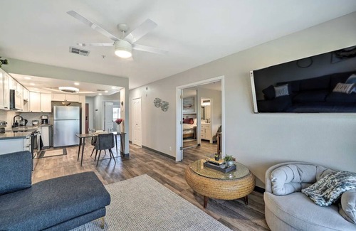 Lake Havasu City Apartment | Resort-Style Lake Havasu City Condo w/Pool!
