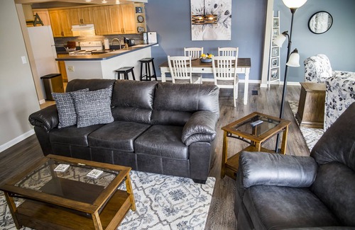 Fairfield Glade Condo | 🌄Resort Vacations at Fairfield Glade TN Lake Front Condo, amazing views from panoramic windows!