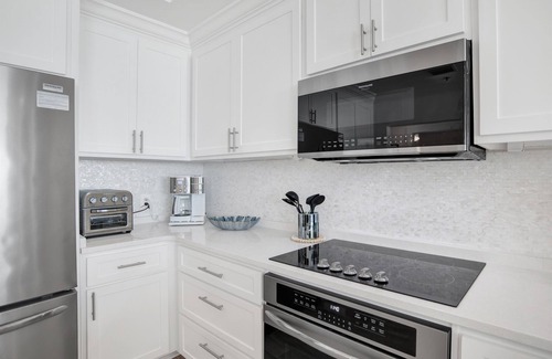 Orange Beach East Condo | “Rest A Shore” 🐟 A Pure Salt Property 🐟 Steps from the beach! BRAND NEW RENTAL