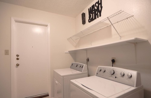 Universal City House | Rest and Recovery Suites-Live Oak Home