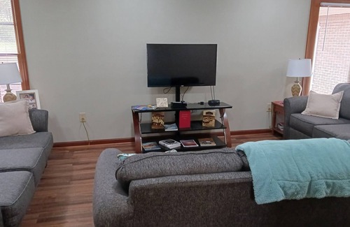 Guntersville House | Rest and Relax Home near Lake